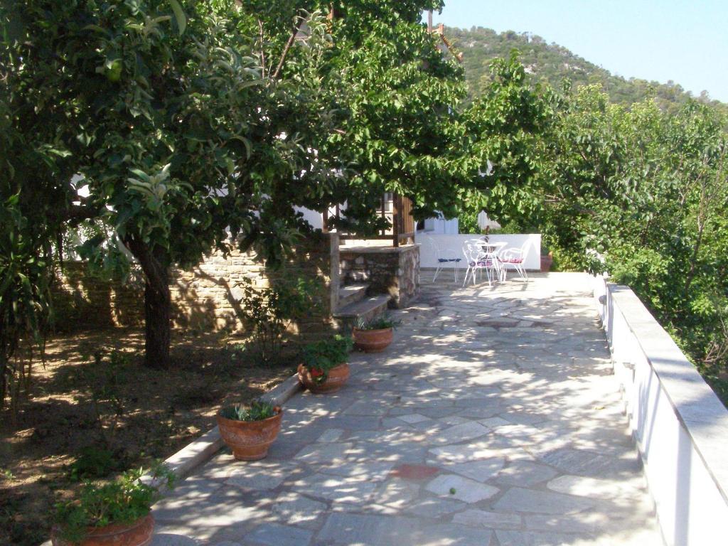 Готель To Ktima Tis Matinas Стафілос Екстер'єр фото