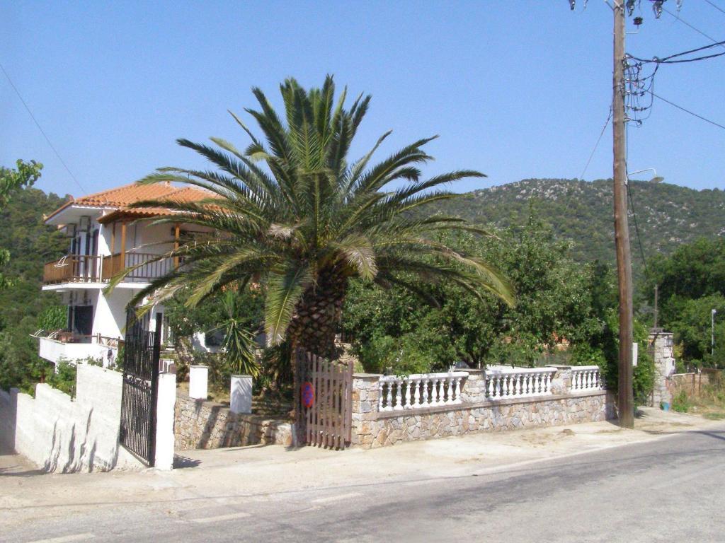 Готель To Ktima Tis Matinas Стафілос Екстер'єр фото